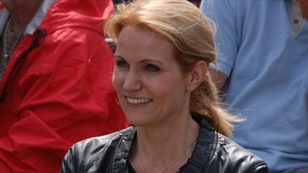 Helle Thorning Schmidt (S) efter sin tale ved Danchells talerstol i Allinge.