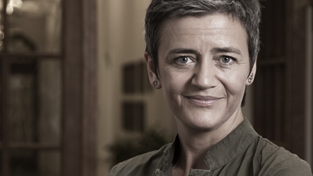 Vestager er forsigtig optimist