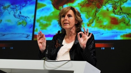 Hedegaard presser på for flere kvindelige kommissærer