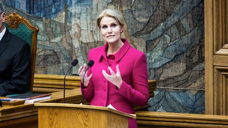 Danskerne prioriterer ikke kulturen, når de skal sætte deres folketingskryds, og derfor bliver det næppe teatrene, museerne og bibliotekerne, statsminister Helle Thorning-Schmidt (S) kommer til at debattere, når hun inden for det næste års tid skal prøve at genvinde magten.