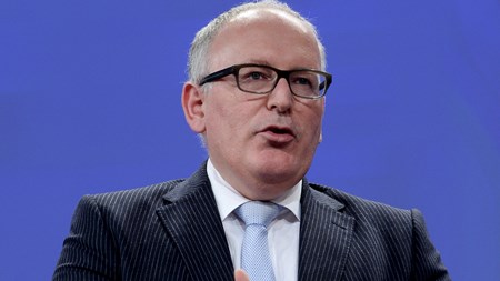 Næstformand i EU-Kommissionen Frans Timmermans har fået til opgave at finde ud af, hvor der kan skæres i EU-regelsættet.