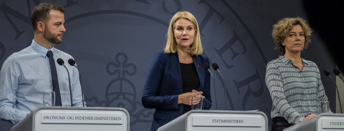 Statsminister Helle Thorning-Schmidt (S), indenrigsminister Morten Østergaard (R) og undervisningsminister Christine Antorini (S) fremlagde mandag regeringens udspil til en justering af gymnasie-reformen. 