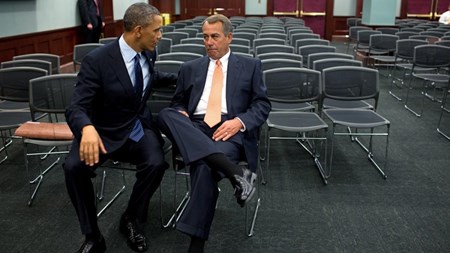 Obama og Boehner ved et tidligere møde. Pengekassen løber tør den 11. december, hvis ikke Kongressen kan nå til enighed om et nyt budget inden da.