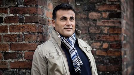 Naser Khader (K) står for en skarpere værdi- og integrationspolitisk linje end partiformand Søren Pape. Hans folketingskandidatur tyder på, at partiet lægger an til en skarpere kurs på det område, vurderer Altingets politiske kommentator Erik Holstein.