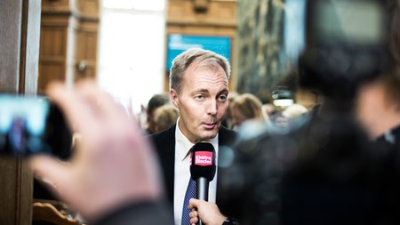 Regeringen skriver en regning ud, som den ikke har pengene til, mener retsordfører Peter Skaarup (DF)