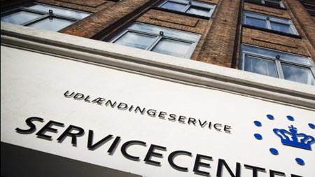 Institut må ikke friste udenlandske unge