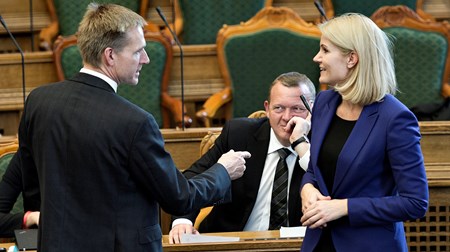 I FRONT: Thulesen og Thorning slås om førstepladsen, mens Løkke må se til fra sidelinjen.