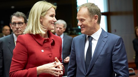 Donald Tusk (th.) havde som formand for Det Europæiske Råd indkaldt Helle Thorning-Schmidt og hendes europæiske kolleger ekstraordinært for at diskutere situationen i Middelhavet.