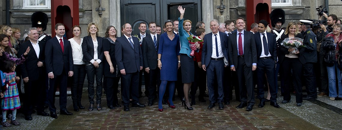 Statsminister Helle Thorning-Schmidt præsenterer sin S-R-SF-regering 3. oktober på Amalienborg. 