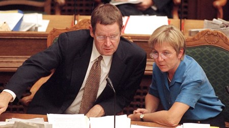 I 1997 spurgte statsminister Poul Nyrup den radikale partileder Marianne Jelved til råds, inden han udskrev valg. Her i 2015 skal den radikale økonomiminister Morten Østergaard dog ikke regne med, at Thorning beder om hans mening, før hun udskriver valg.