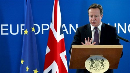 Den britiske premierminister David Cameron vil genforhandle Storbritanniens medlemskab af EU og lade sin befolkning stemme om, hvorvidt de vil blive i Unionen, senest i 2017. Men først skal han genvinde magten ved torsdagens parlamentsvalg.