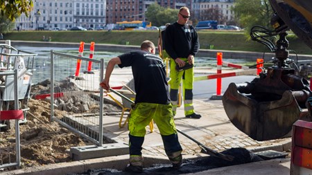 Antallet af lønmodtagere er steget i indeværende regeringsperiode, men det er ikke kommet danske statsborgere til gavn. Her er tallet nemlig faldet med ca. 6.500 personer, vurderer DA i en ny analyse. 