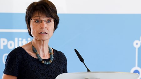 Beskæftigelseskommissær Marianne Thyssen. Hende og resten af Kommissionens udmelding skal frem for alt ses som en retning, der bliver stukket ud.