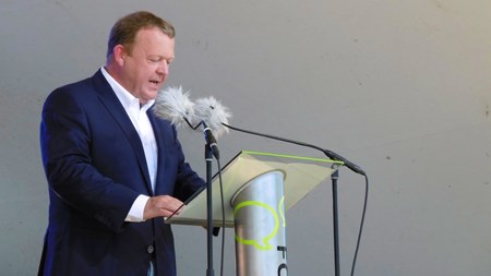 Venstres formand og statsministerkandidat Lars Løkke Rasmussen går på scenen kl. 12.00. 