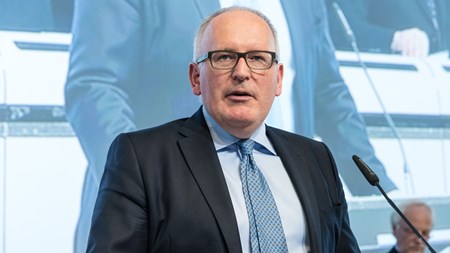 Første-næstformand, Frans Timmermans, lover, at EU-Kommissionen vil fremlægge nye 