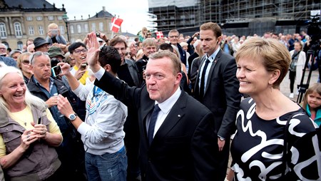 Lars Løkke Rasmussen (V) pointerede, at han ser gode muligheder for at samarbejde med andre partier, da han præsenterede sin nye regering på Amalienborg Slotsplads.