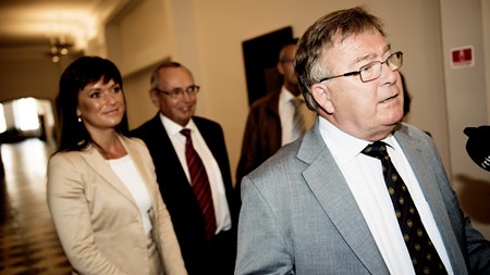 Finansminister Claus Hjort Frederiksen (V), sundhedsminister Sophie Løhde (V) og formand for Danske Regioner Bent Hansen (S) blev torsdag aften enige om en aftale om regionernes økonomi. 