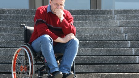 Virksomhederne har stor interesse i at fastholde syge eller handicappede medarbejdere, men de har brug for bedre rammer for området, lyder det fra DA’s Ann Marie Jørgensen og Lotte Dickow Schmidt fra Dansk Erhverv.