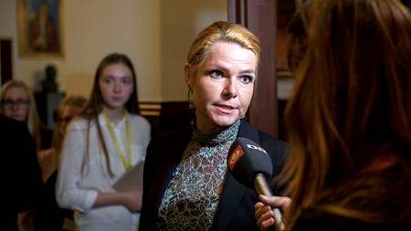 Regeringen vil stramme reglerne for familiesammenføring