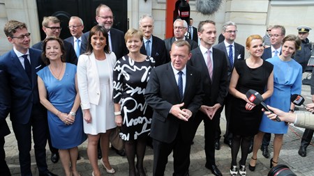 Lars Løkke Rasmussens smalle Venstre-regering får ikke ligefrem skyhøje karakterer af vælgerne. 