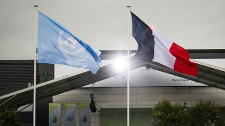 Efter få dage med topmøde er der ved at brede sig bekymring over den manglende fremdrift under klimaforhandlingerne i Paris.