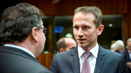 Udenrigsminister Kristian Jensen (V) er endnu ikke i hus med alle besparelserne på udviklingsbistanden.