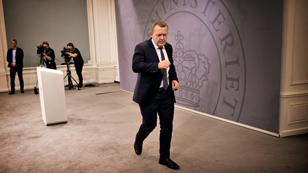 Statsminister Lars Løkke Rasmussen (V) var meget ydmyg i sin første optræden efter nej'et ved folkeafstemningen. 