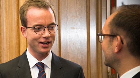 Minister i dobbelt samråd