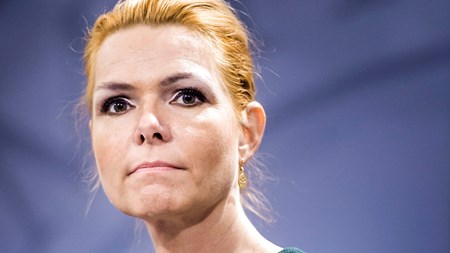 Ændringen af udlændingeloven hører under Inger Støberg som integrations- og udlændingeminister. Så sent som i efteråret gennemførte hun andre stramninger, der dengang blev hastebehandlet i Folketinget.