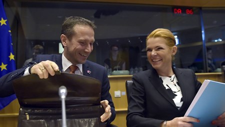 Udenrigsminister Kristian Jensen (V) og udlændinge- og integrationsminister Inger Støjberg (V) tog imod spørgsmål og kritik fra europaparlamentarikere mandag eftermiddag i Bruxelles.