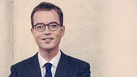 Dimensionering er ikke lagt på is, men bare udskudt, indtil der er en evaluering at gå efter, skriver uddannelses- og forskningsminister Esben Lunde Larsen (V).