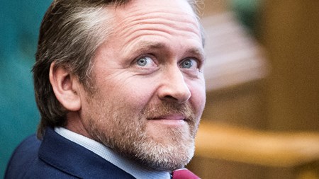 Anders Samuelsens (LA) trusler om at vælte regeringen har indtil videre været tomme, skriver Jarl Cordua. 