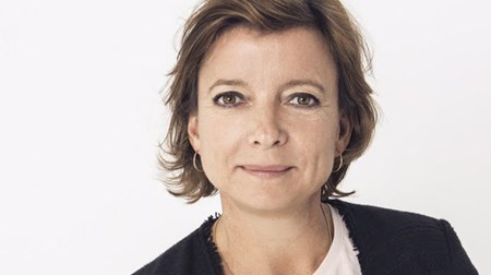 Det stigende antal hjemløse skal tages alvorligt. Det mener social- og indenrigsminister Karen Ellemann (V). Og hun har derfor samlet repræsentanter fra stat, kommune og civilsamfund for at finde løsninger på problematikken.