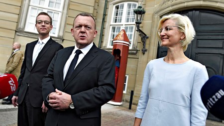 Lars Løkke Rasmussen præsenterede mandag sine nye ministre på Amalienborg.