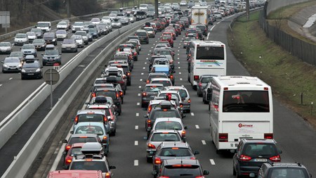 For at begrænse trængsel bør man se bredt på hele mobilitetssystemet, skriver Susanne Krawack, mobilitetschef i Aarhus Kommune.