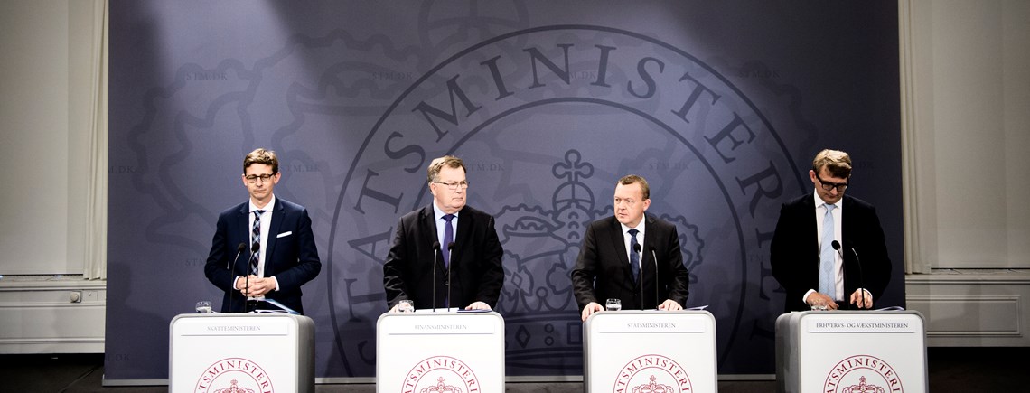 Statsmininster Lars Løkke Rasmussen og finansminister Claus Hjort Frederiksen indtager naturligt de øverste pladser i regeringens hierarki.