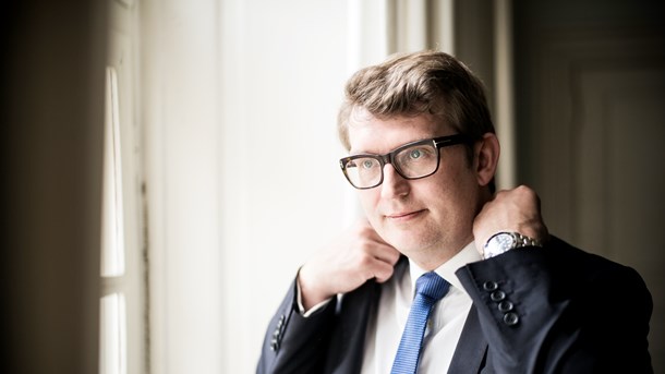 Erhvervs- og vækstminister Troels Lund Poulsen (V) har accepteret Socialdemokraternes krav om at bevare en almen bolig-regel i planloven for at få en bred aftale om kommunernes udvikling. 