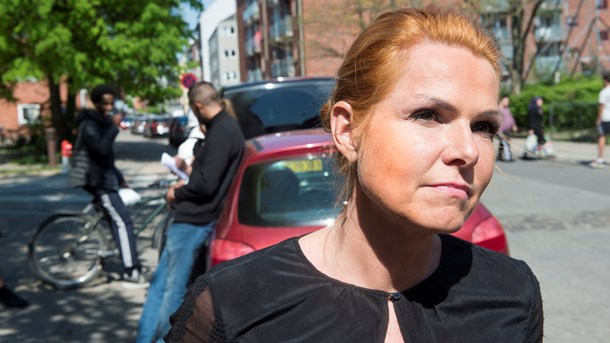 Udlændinge- og integrationsminister Inger Støjberg (V) afviser at samle problematiske unge asylansøgere på et center med ekstra skrappe regler. 