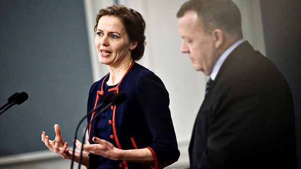 Undervisningsminister Ellen Trane Nørby (V) vil have bedre indsigt i pengegaver til friskolerne.