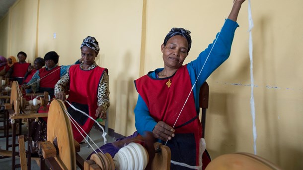 Det kræver job, job og atter job i især Afrika, hvis vi skal sikre stabile og velfungerende samfund, som folk ikke ønsker at flytte fra.