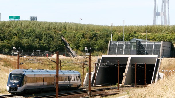 52 procent af danskerne ser hellere, at der bruges penge på kollektiv trafik end privatbilisme.