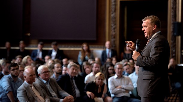 Lars Løkke Rasmussen (V) holder oplæg om sin 2025-plan på Københavns Universitet. 