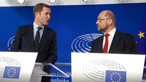 Lørdag mødtes Europa-Parlamentets formand Martin Schulz med Valloniens delstatsleder Paul Magnette. Vallonien blokerer lige nu for, at EU kan indgå en frihandelsaftale med Canada. Efter mødet erklærede Schulz, at der er 