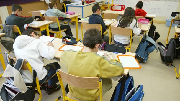 Regeringens økonomiske indsprøjtning til folkeskolen bør ikke udmøntes som en belønning, mener skoleledere og lærere.