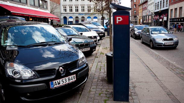 Transportministeren vil ændre parkeringsregler