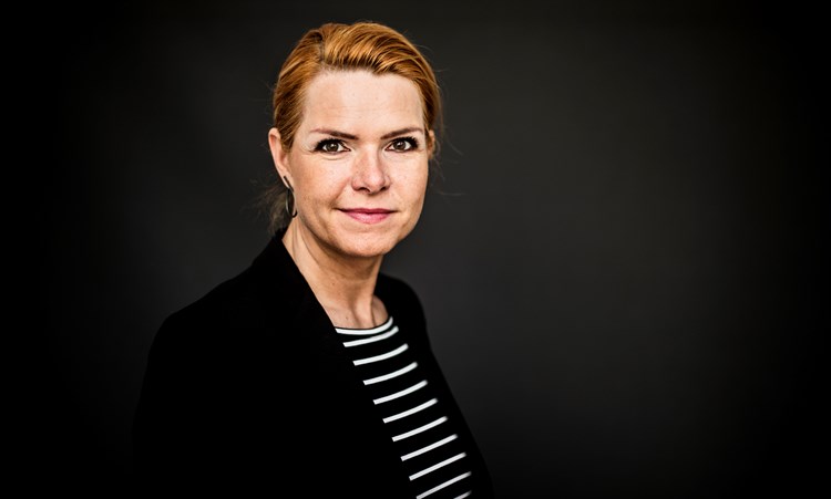 Inger Støjberg, udlændinge- og integrationsminister, Venstre. »Jeg er mest træt af de der underbuksemænd, som bare sidder og hælder en skidtspand ud. Indimellem kommer der også lige en trussel med oveni. Det er sådan nogle underbuksemænd, som sidder bag deres skærm.«»Der er godt og dårligt at sige om Facebook. Det gode er, at man uhindret kan kommunikere med en stor del af befolkningen.«