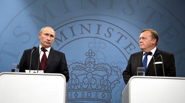 I 2011 besøgte den daværende russiske premierminister Vladimir Putin statsminister Lars Løkke Rasmussen (V). Siden er Putin igen blevet præsident, og det europæiske forhold til Rusland er blevet mere anspændt. 