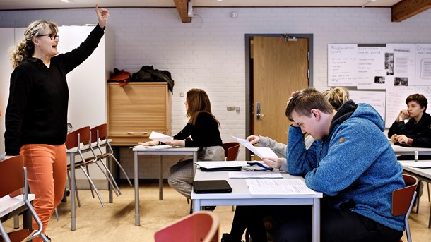 Danskundervisning på Faarevejle Fri- og Efterskole.