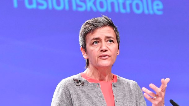 Vestager giver Facebook kæmpe bøde for vildledning