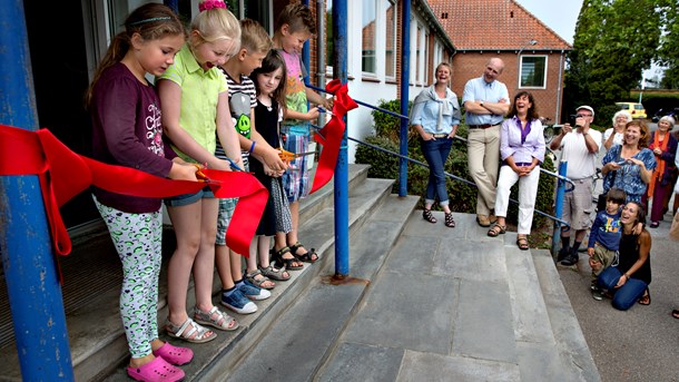 Regeringen vil hæve tilskuddet til friskolerne og reservere de ekstra midler til specialundervisning. Danmarks Private Skoler støtter ikke ideen, men Dansk Friskoleforening bakker helt op.